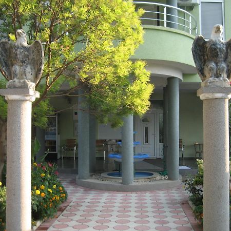 Guest House Vila Mimoza Ulcinj Bagian luar foto