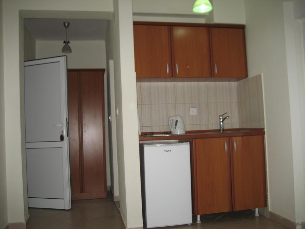Guest House Vila Mimoza Ulcinj Bagian luar foto