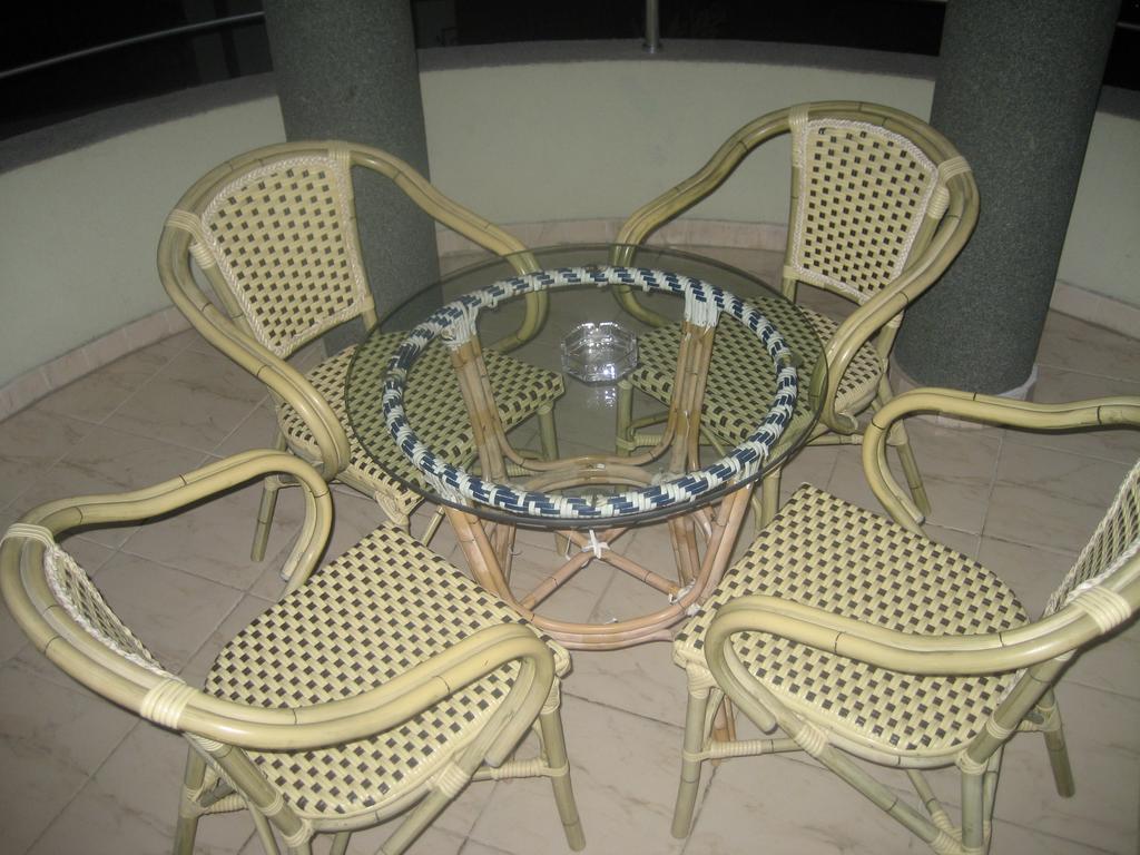 Guest House Vila Mimoza Ulcinj Ruang foto