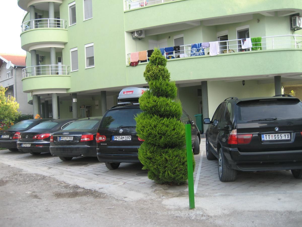 Guest House Vila Mimoza Ulcinj Bagian luar foto