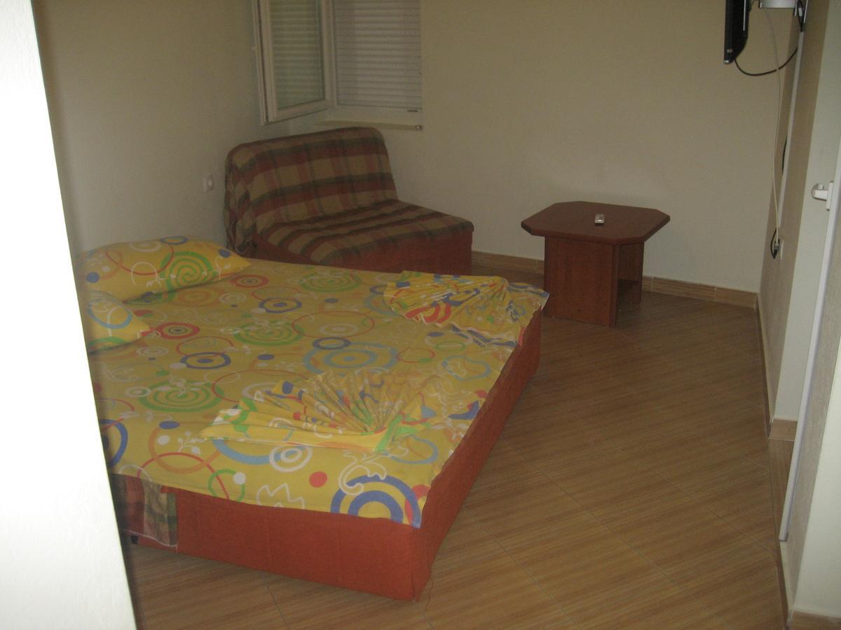 Guest House Vila Mimoza Ulcinj Bagian luar foto