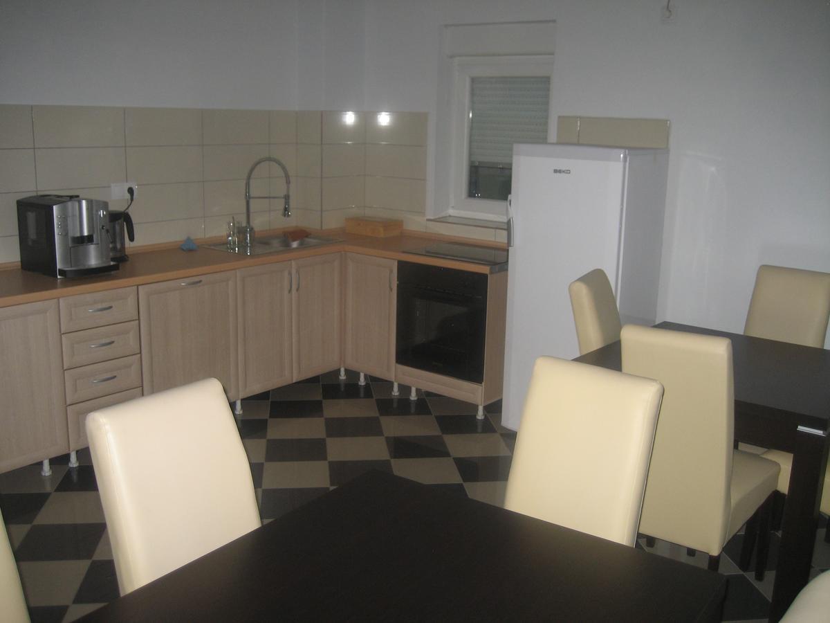 Guest House Vila Mimoza Ulcinj Bagian luar foto