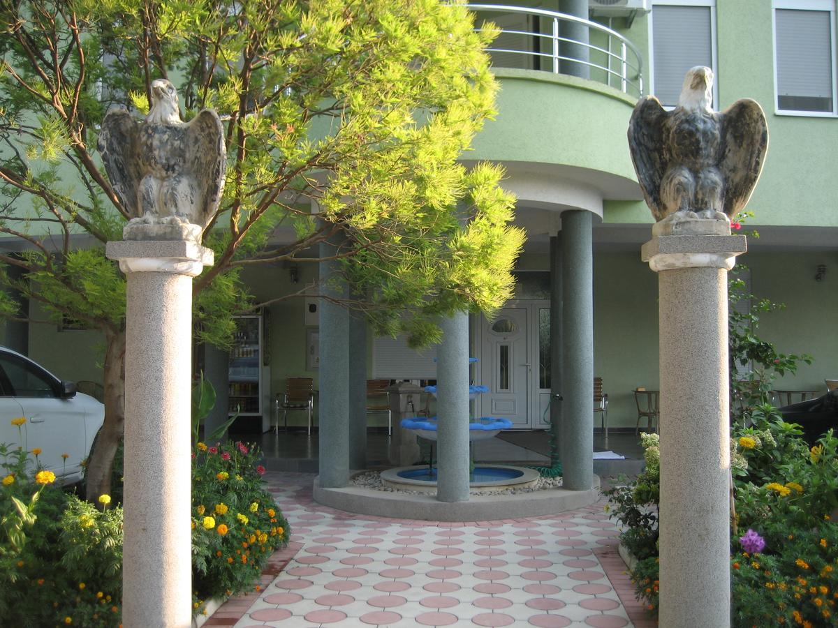 Guest House Vila Mimoza Ulcinj Bagian luar foto