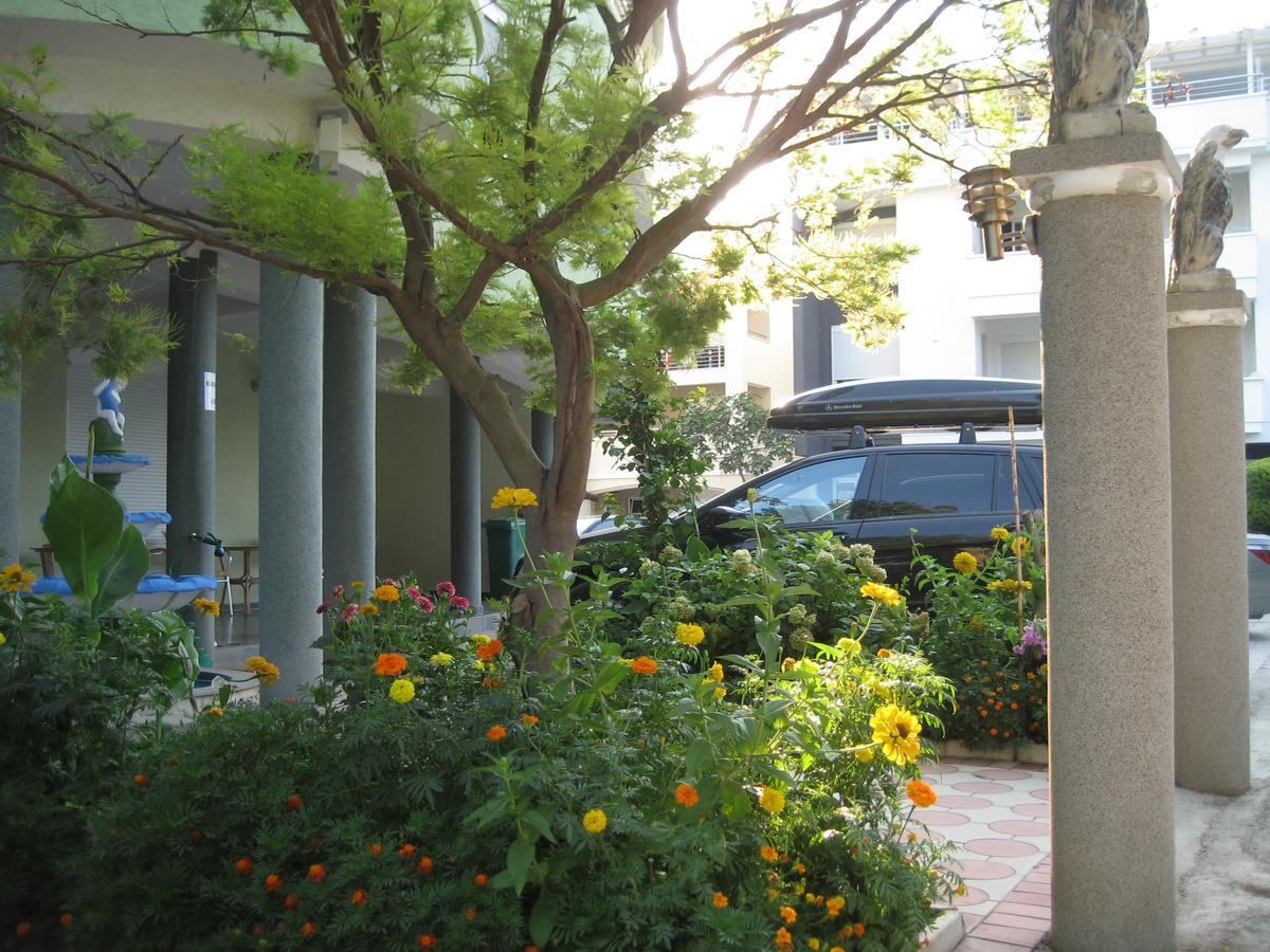 Guest House Vila Mimoza Ulcinj Bagian luar foto